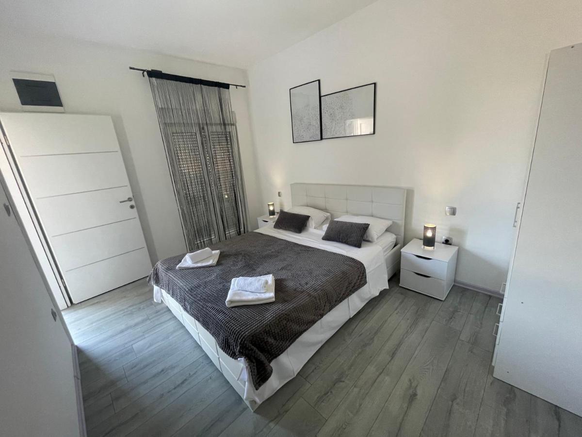 Primus Strbic Apartment Ploce  Exterior photo